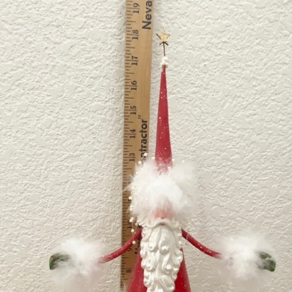 Retired 2005 DEPARTMENT 56 Christmas Krinkles Santa Holding Trees Figure - Picture 11 of 15